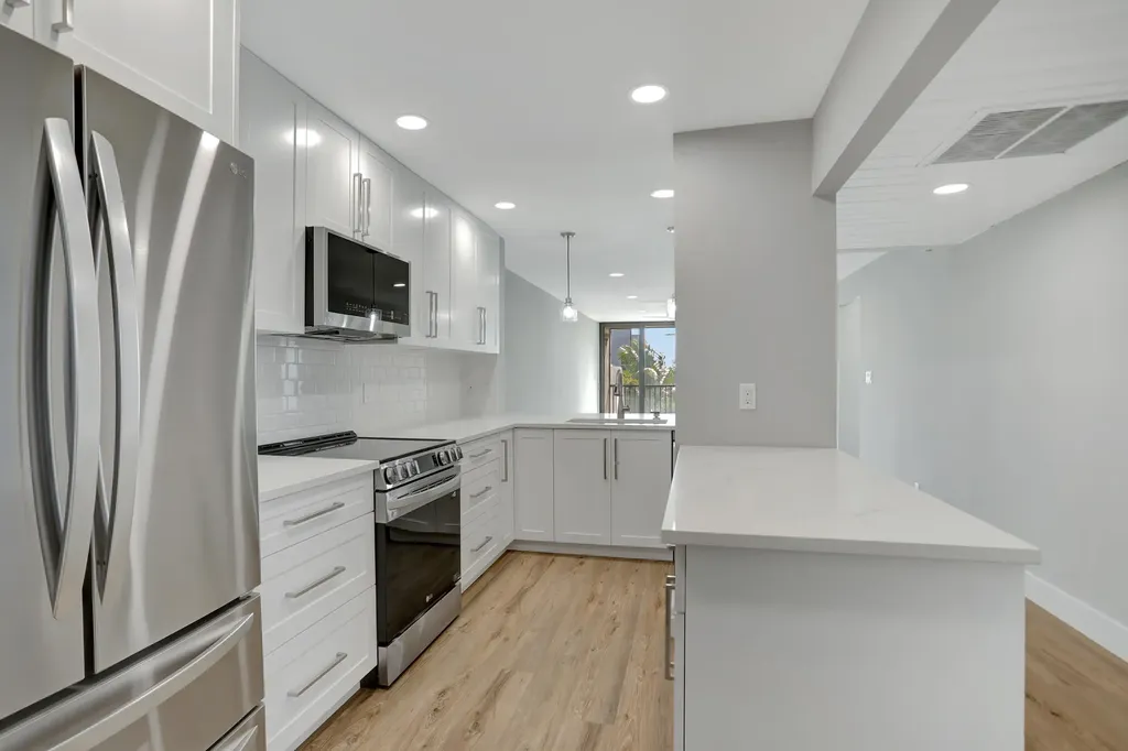 7 Royal Palm Way Boca Raton FL 33432