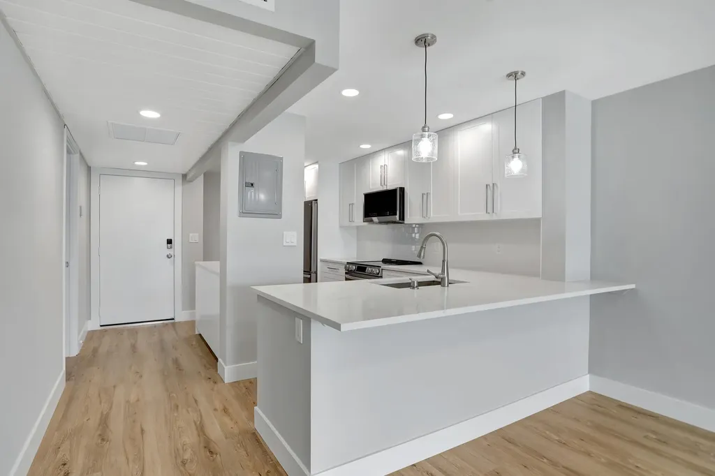 7 Royal Palm Way Boca Raton FL 33432