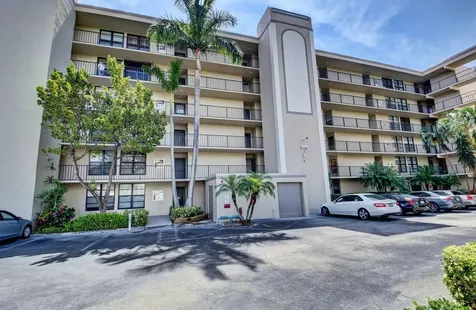 7 Royal Palm Way Boca Raton FL 33432