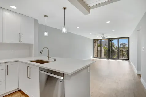 7 Royal Palm Way Boca Raton FL 33432