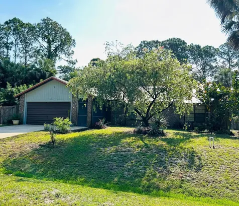 591 SW Darien Avenue Avenue SW Palm Bay FL 32908