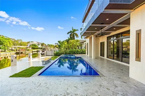 2441 NE 48th Court Lighthouse Point FL 33064
