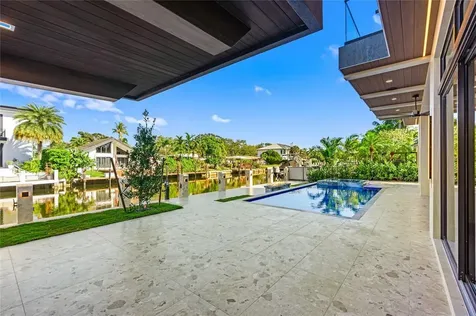 2441 NE 48th Court Lighthouse Point FL 33064