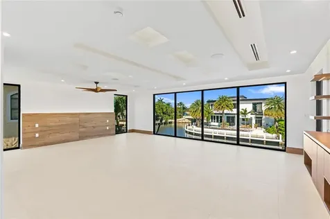 2441 NE 48th Court Lighthouse Point FL 33064