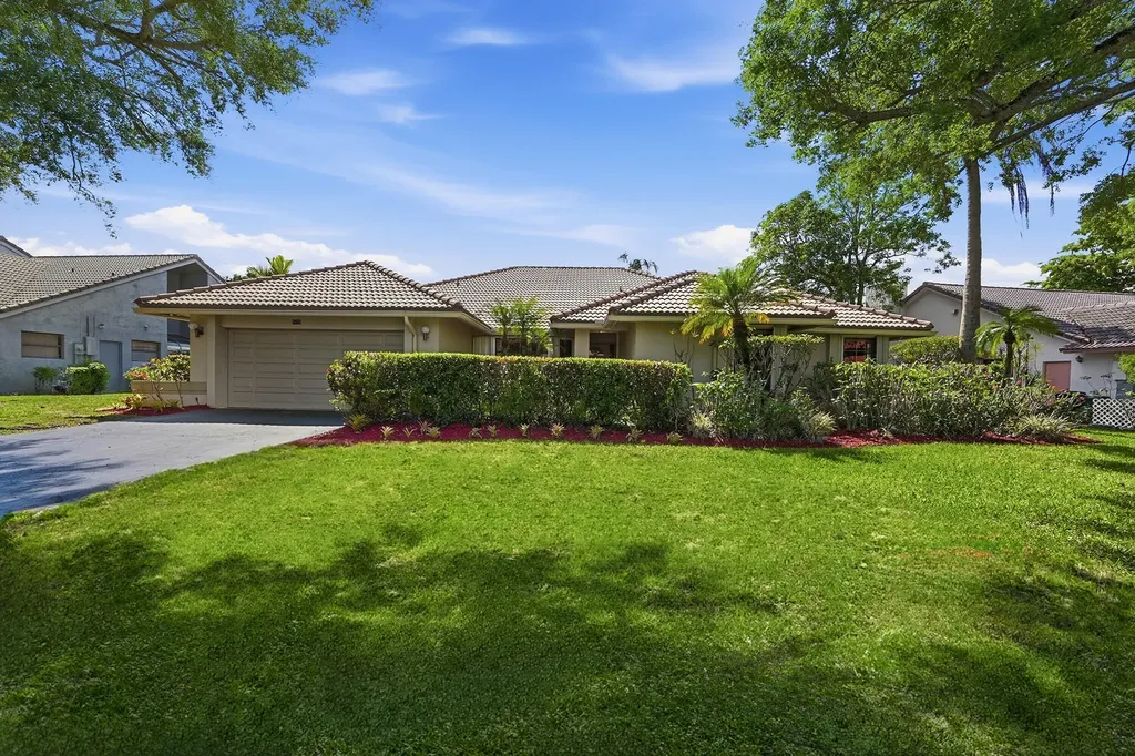 5055 NW 89th Way Coral Springs FL 33067