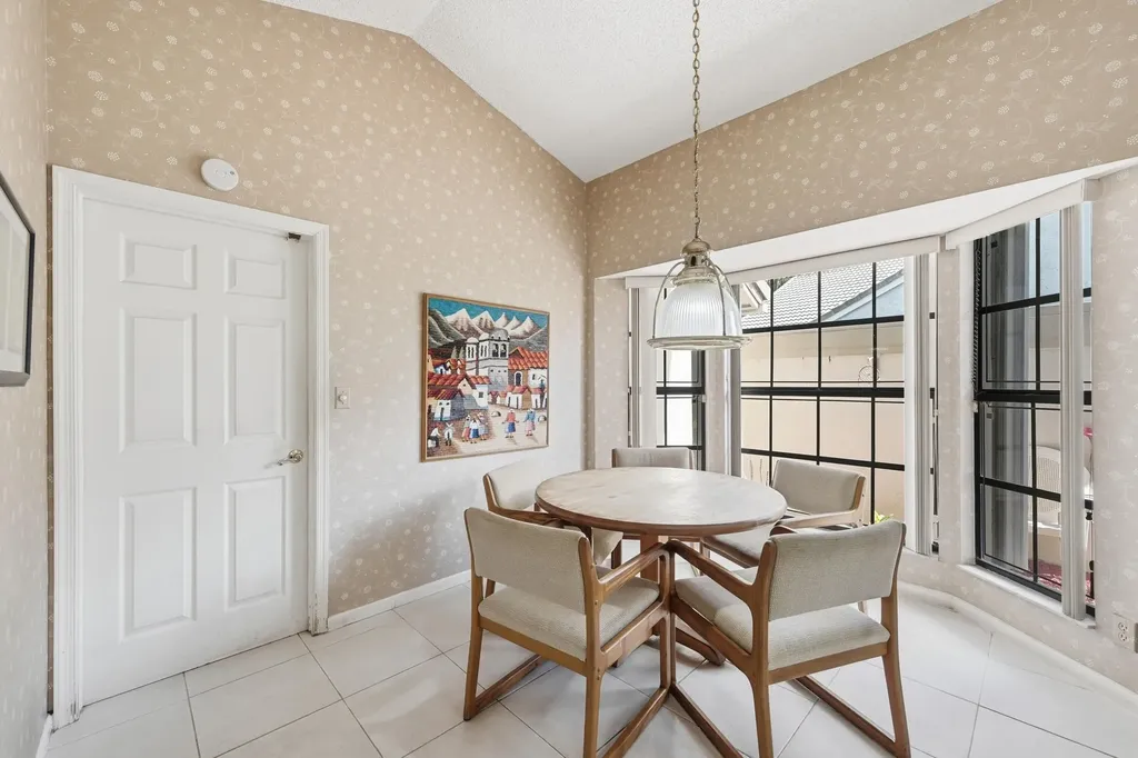5055 NW 89th Way Coral Springs FL 33067
