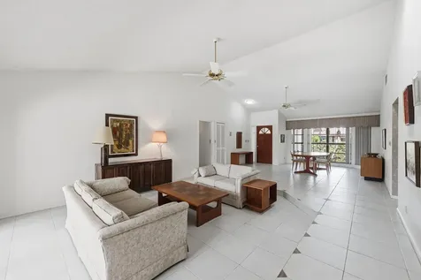 5055 NW 89th Way Coral Springs FL 33067