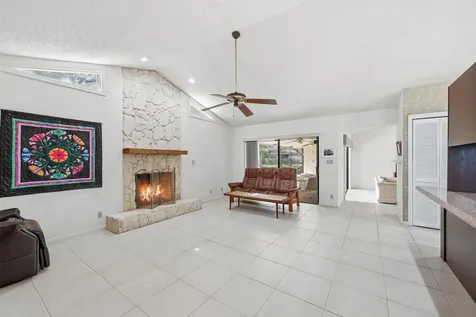 5055 NW 89th Way Coral Springs FL 33067