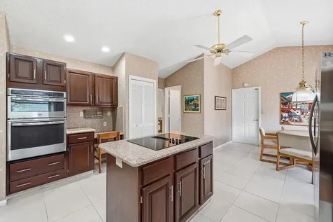 5055 NW 89th Way Coral Springs FL 33067