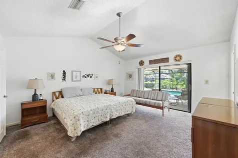 5055 NW 89th Way Coral Springs FL 33067
