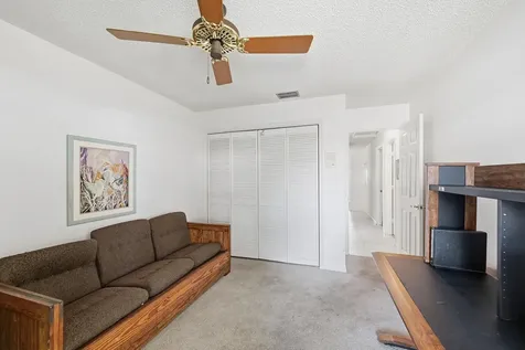 5055 NW 89th Way Coral Springs FL 33067