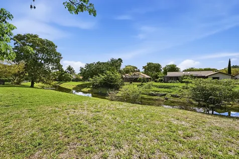 5055 NW 89th Way Coral Springs FL 33067