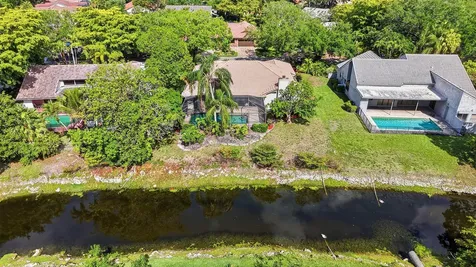 5055 NW 89th Way Coral Springs FL 33067
