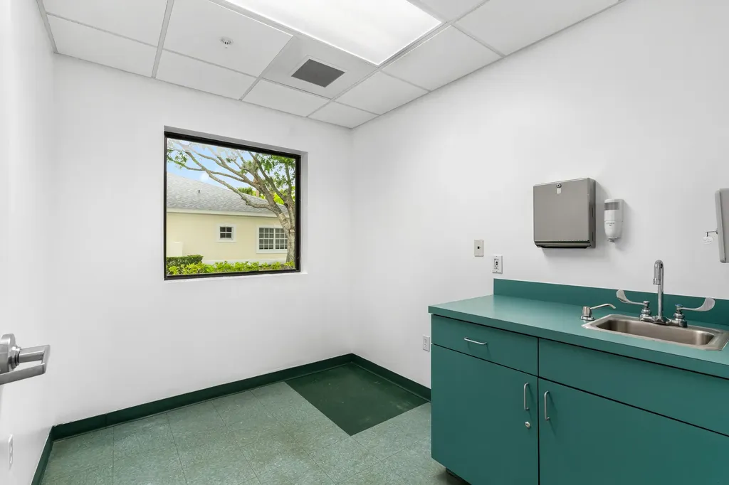 845 37th Place Vero Beach FL 32960