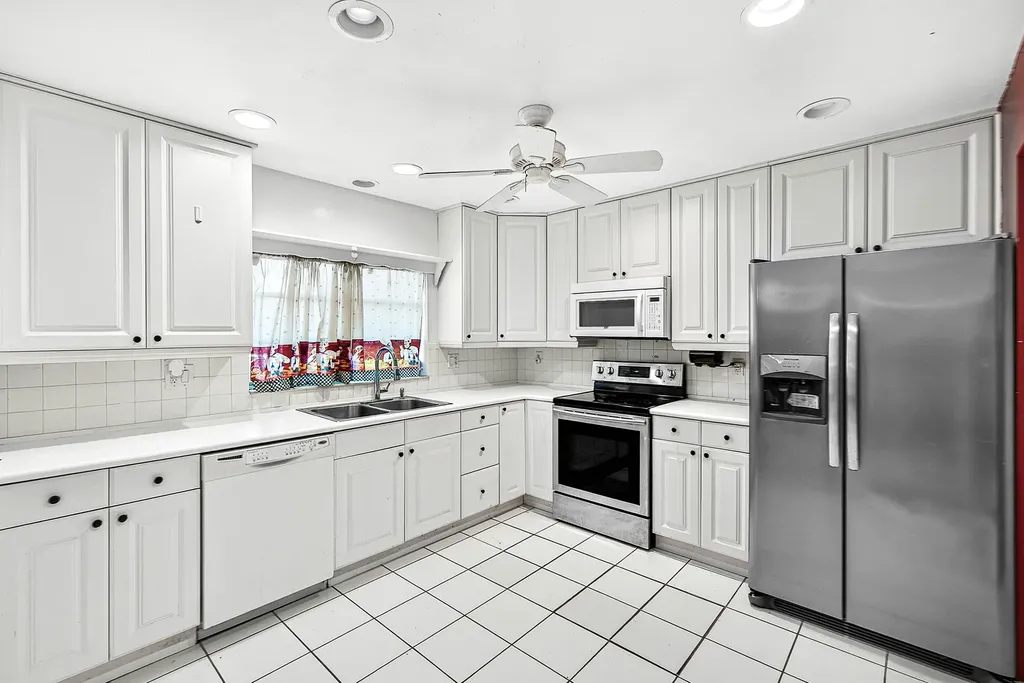 4717 Robinwood Terrace Boynton Beach FL 33436