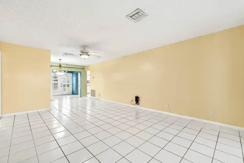 4717 Robinwood Terrace Boynton Beach FL 33436