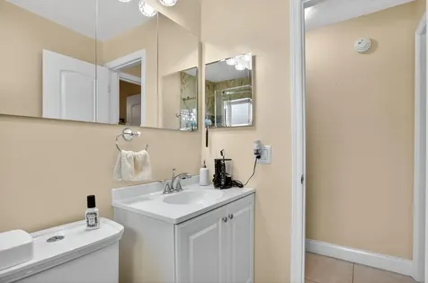 6945 NW 14th Street Margate FL 33063