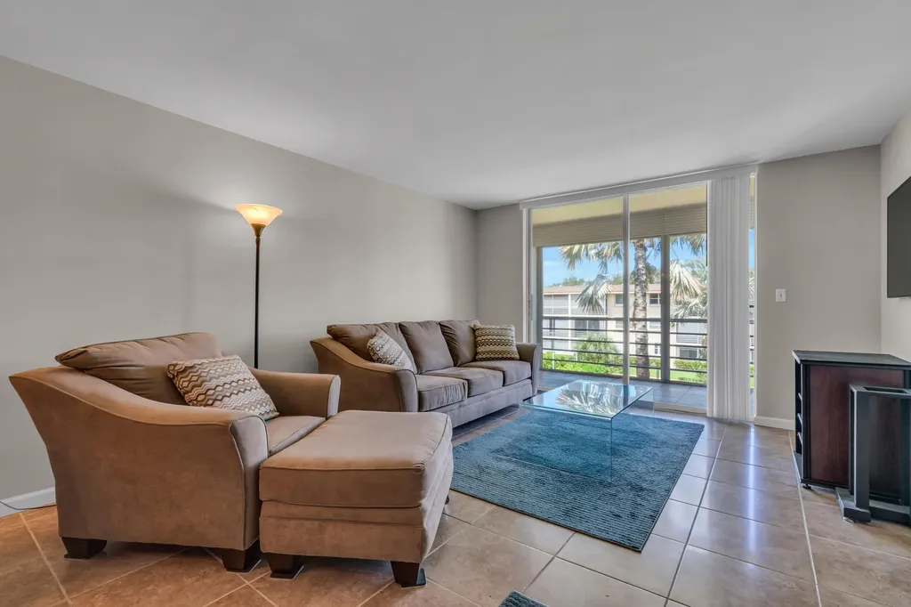 4500 N Federal Highway Lighthouse Point FL 33064