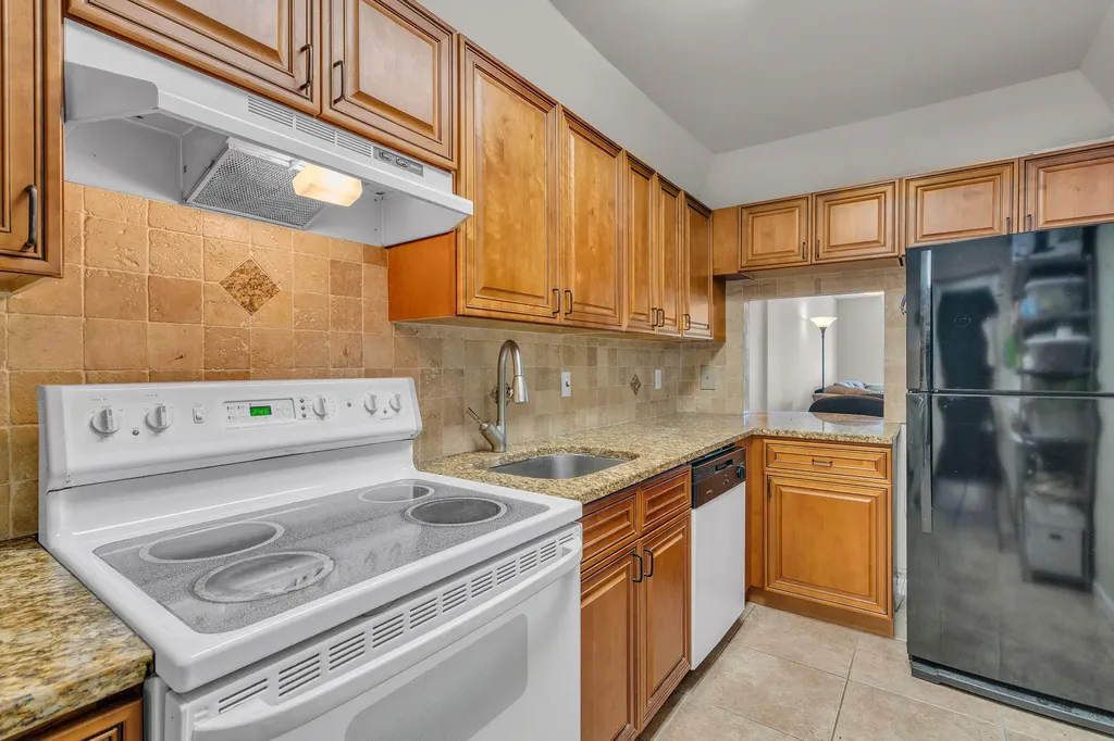 4500 N Federal Highway Lighthouse Point FL 33064