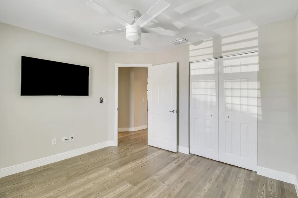 3121 Pinewood Avenue West Palm Beach FL 33407