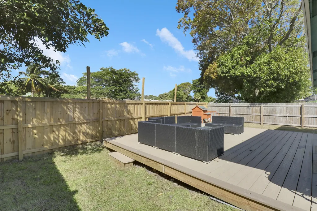 3121 Pinewood Avenue West Palm Beach FL 33407