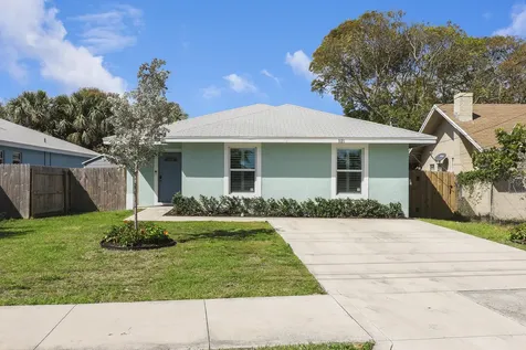 3121 Pinewood Avenue West Palm Beach FL 33407