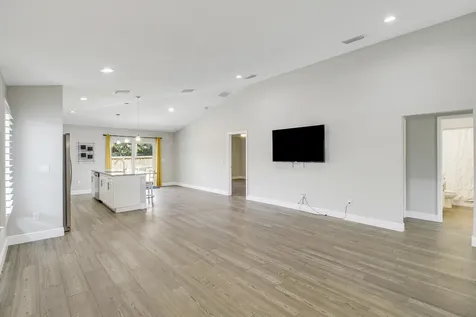 3121 Pinewood Avenue West Palm Beach FL 33407