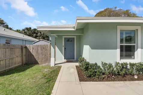 3121 Pinewood Avenue West Palm Beach FL 33407