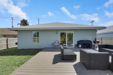 3121 Pinewood Avenue West Palm Beach FL 33407
