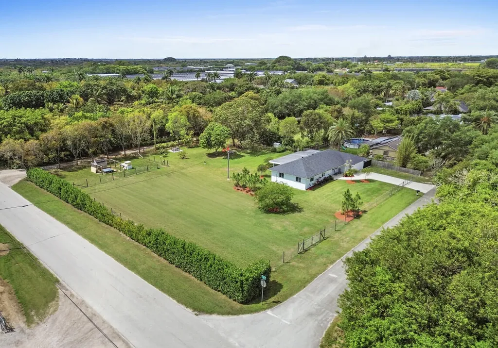 19724 SW 243rd Terrace Homestead FL 33031
