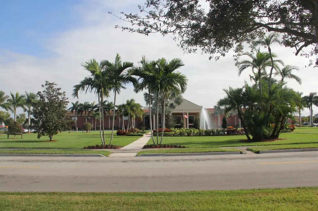 454 Fanshaw K Boca Raton FL 33434