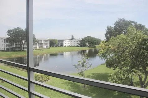 454 Fanshaw K Boca Raton FL 33434