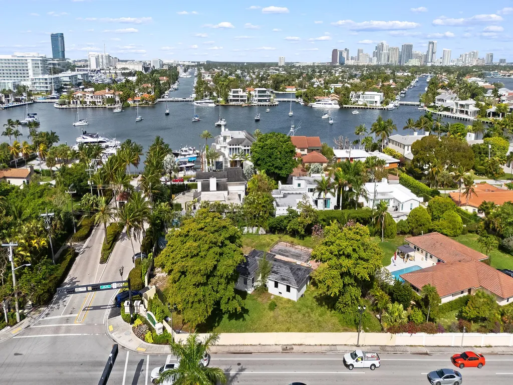 2681 Harbor Beach Parkway Fort Lauderdale FL 33316