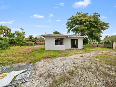2681 Harbor Beach Parkway Fort Lauderdale FL 33316