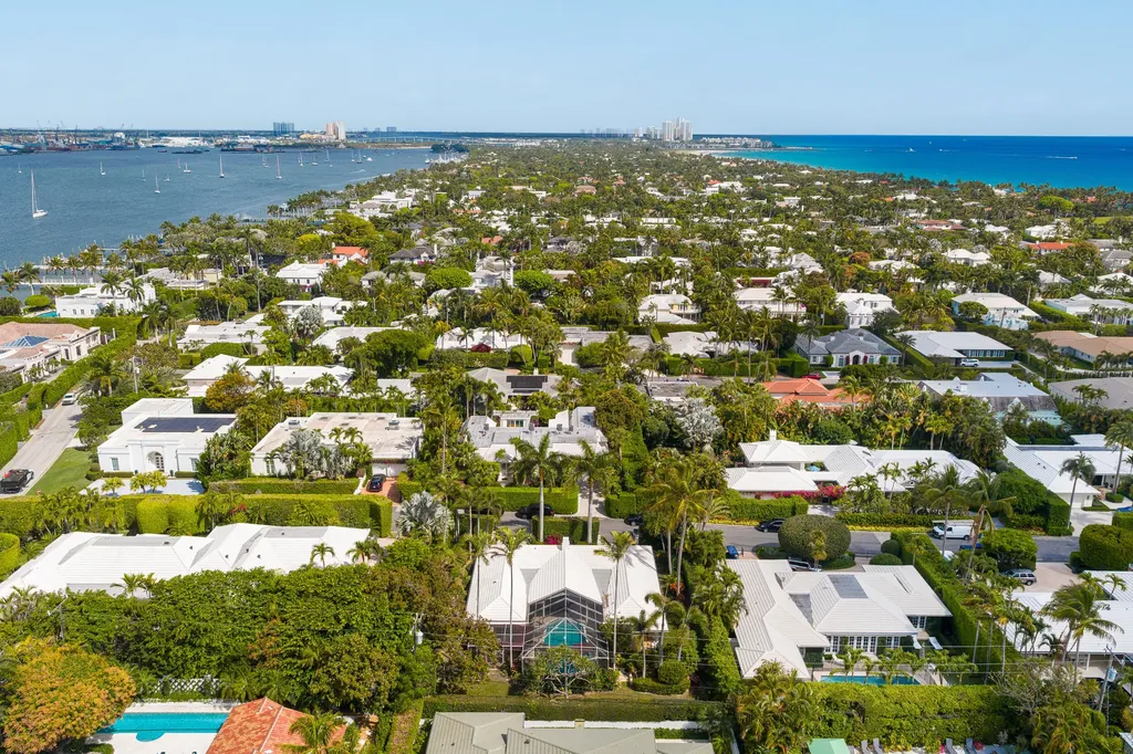 280 Tradewind Drive Palm Beach FL 33480