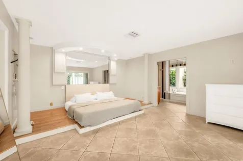 280 Tradewind Drive Palm Beach FL 33480