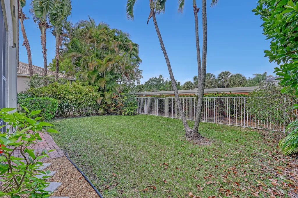 9493 Via Elegante Wellington FL 33411
