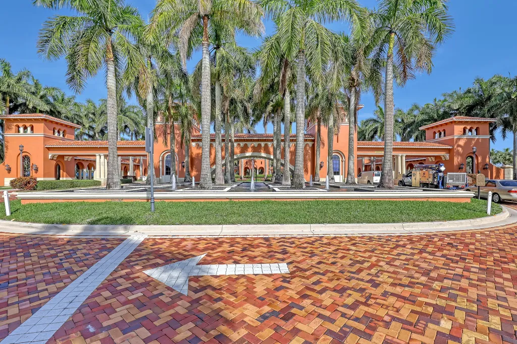 9493 Via Elegante Wellington FL 33411