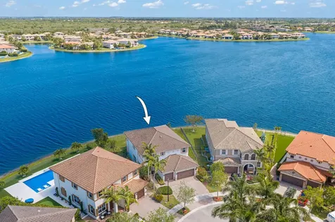 8691 Lakeside Bend Parkland FL 33076