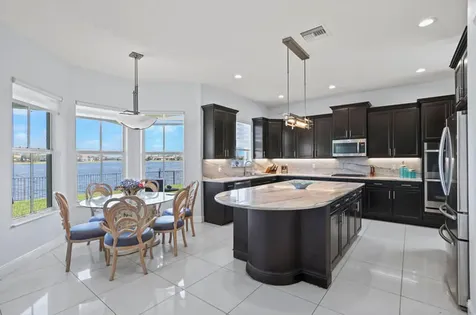 8691 Lakeside Bend Parkland FL 33076