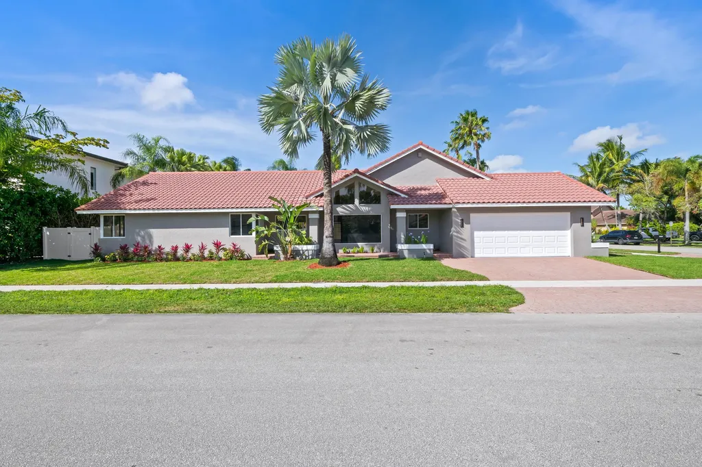 10141 SW 3rd Street Plantation FL 33324