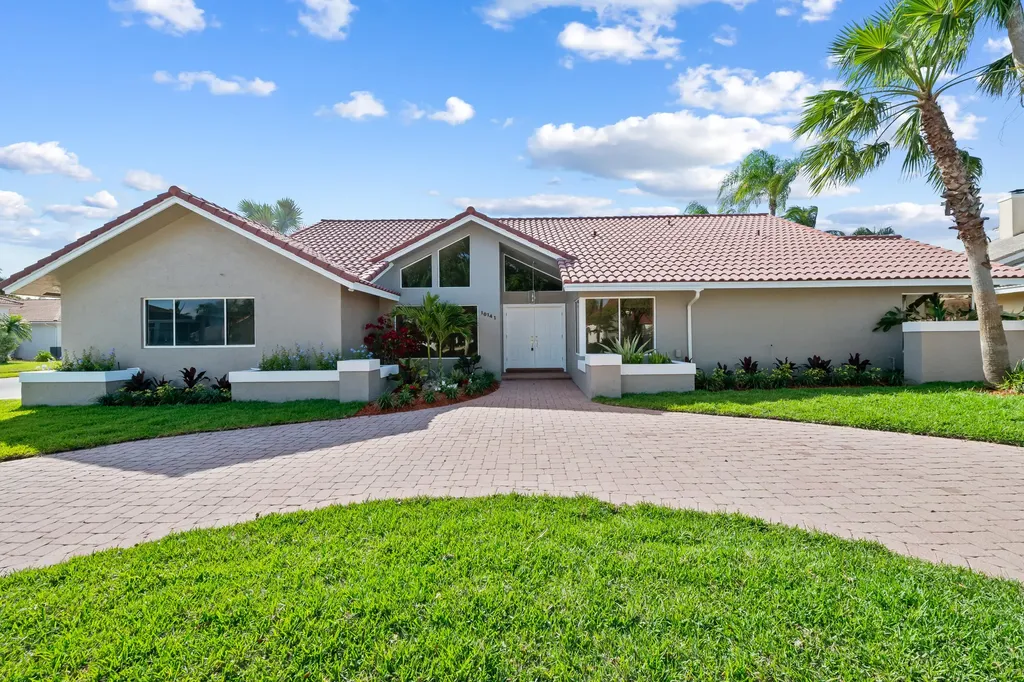 10141 SW 3rd Street Plantation FL 33324