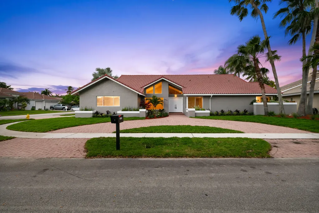 10141 SW 3rd Street Plantation FL 33324
