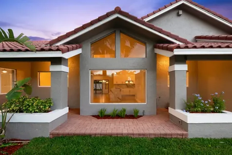10141 SW 3rd Street Plantation FL 33324