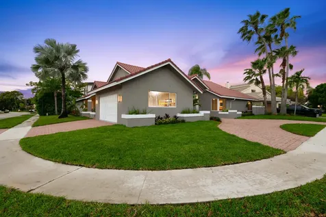 10141 SW 3rd Street Plantation FL 33324