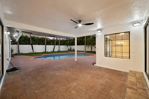 10141 SW 3rd Street Plantation FL 33324