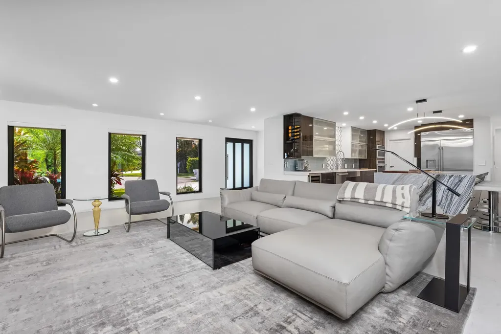 843 NE Mulberry Drive Boca Raton FL 33487