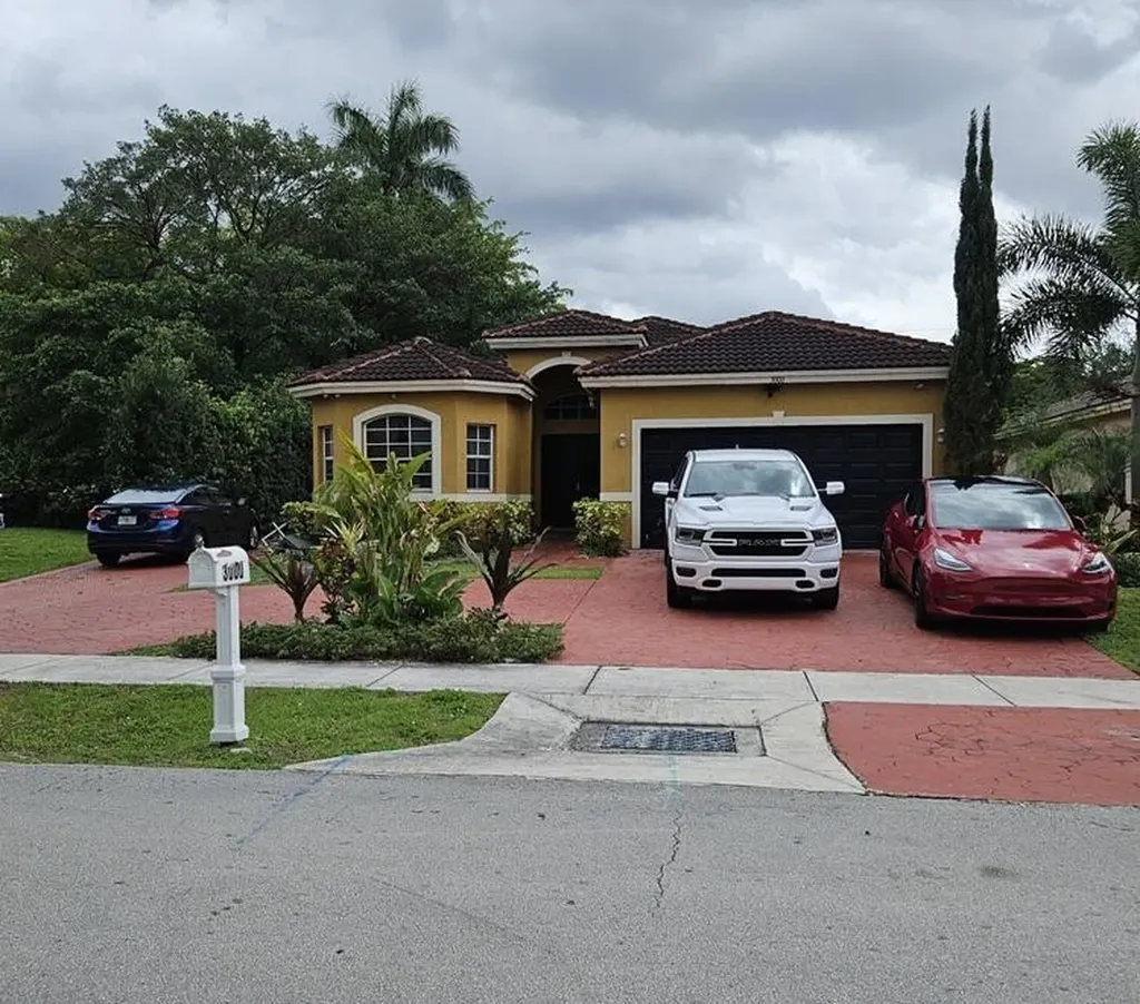 3000 NW 10th Court Fort Lauderdale FL 33311