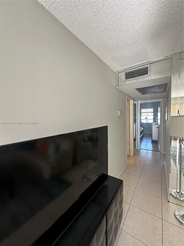 3043 Exeter Boca Raton FL 33434