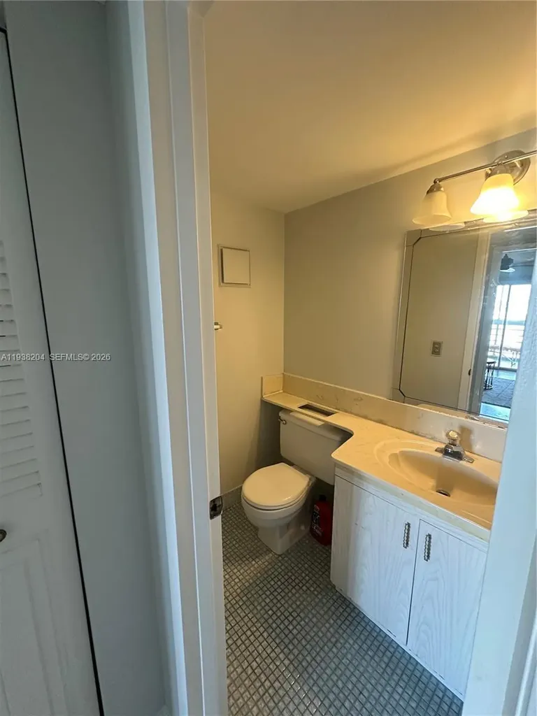 3043 Exeter Boca Raton FL 33434